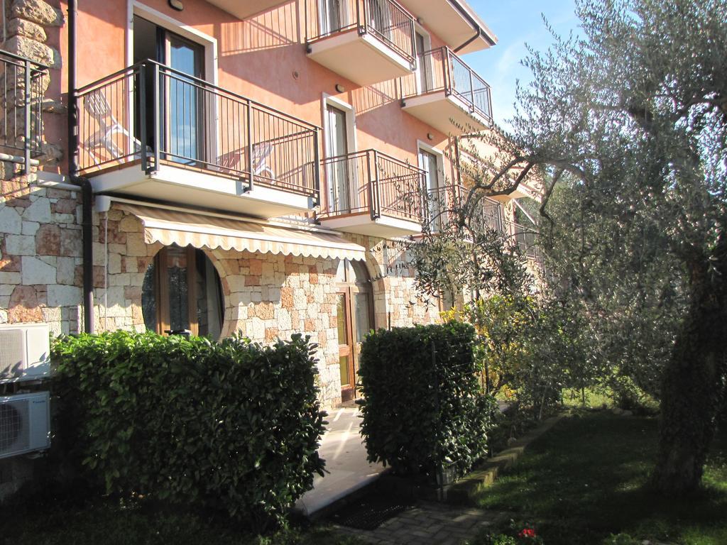 Residence Villa Margherita Бренцоне-суль-Гарда Екстер'єр фото