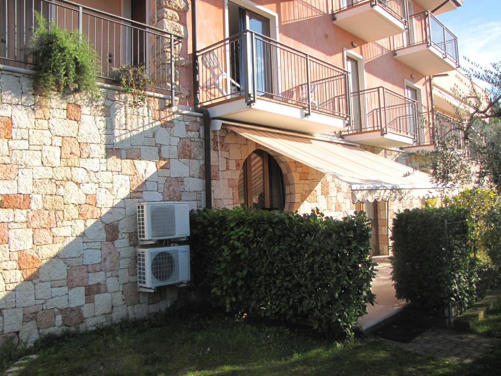 Residence Villa Margherita Бренцоне-суль-Гарда Екстер'єр фото