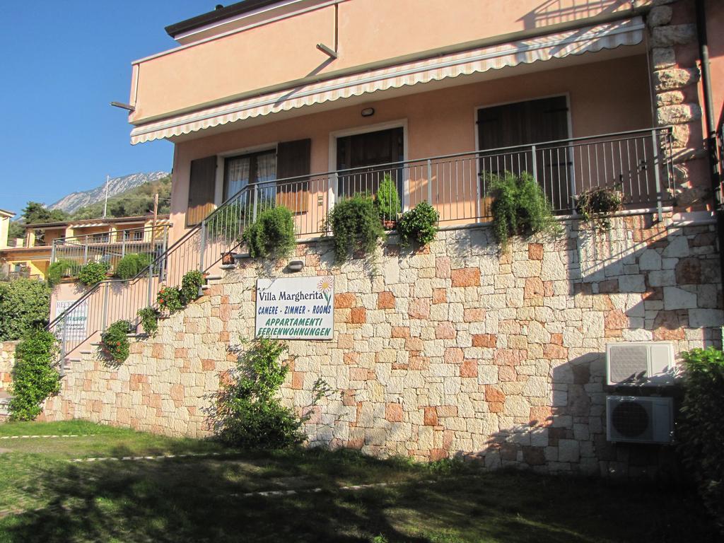 Residence Villa Margherita Бренцоне-суль-Гарда Екстер'єр фото