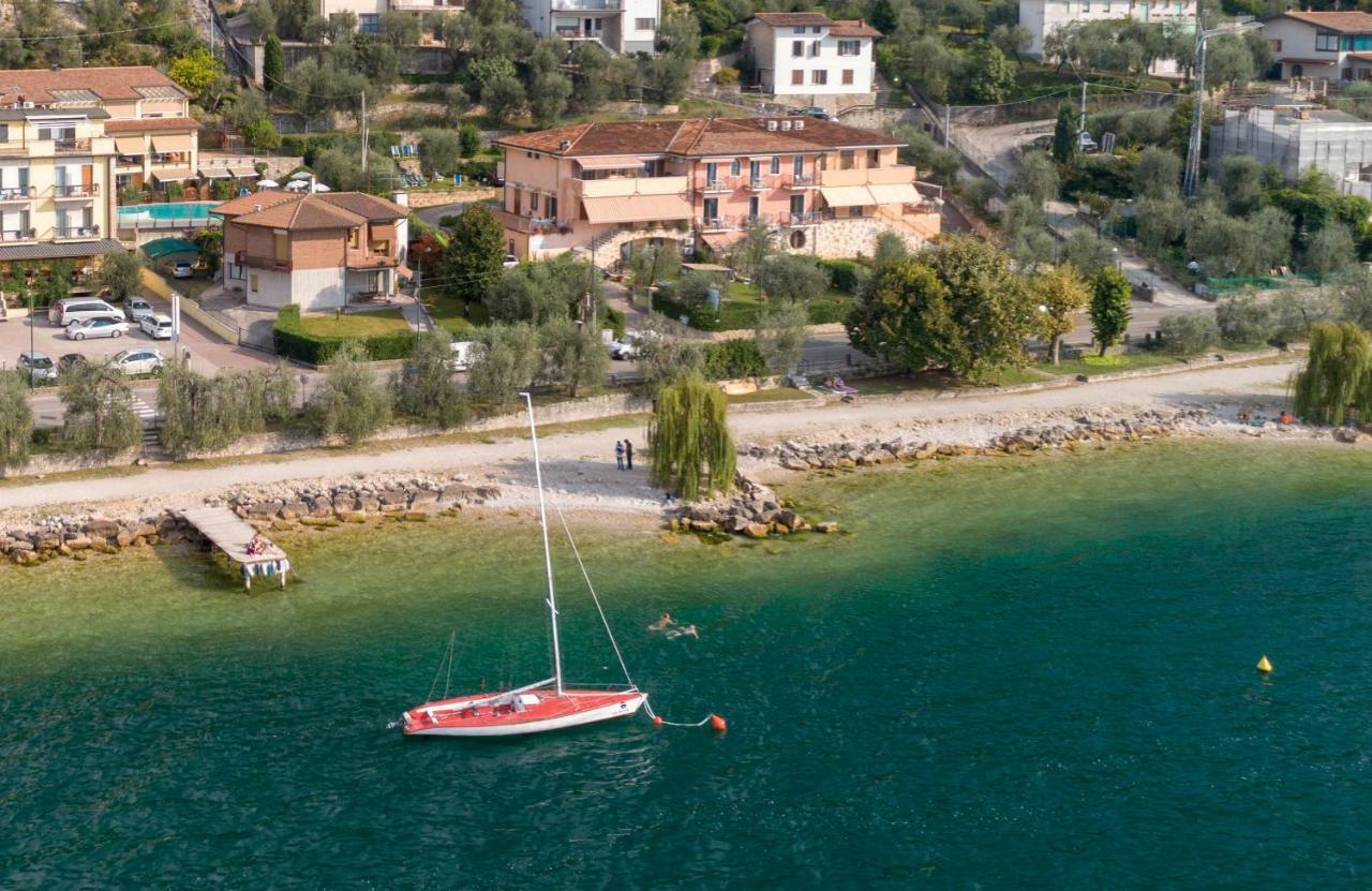 Residence Villa Margherita Бренцоне-суль-Гарда Екстер'єр фото